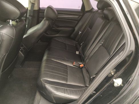 Used 2020 Honda Accord EX image 18