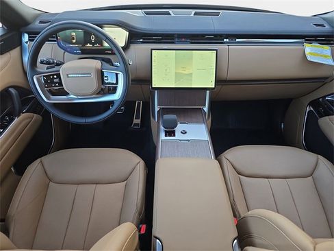 New 2026 Land Rover Range Rover Long Wheelbase SE image 9