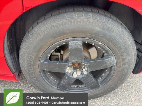 Used 2019 Dodge Charger SXT image 12