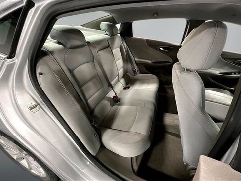 Used 2020 Chevrolet Malibu LT FWD image 22