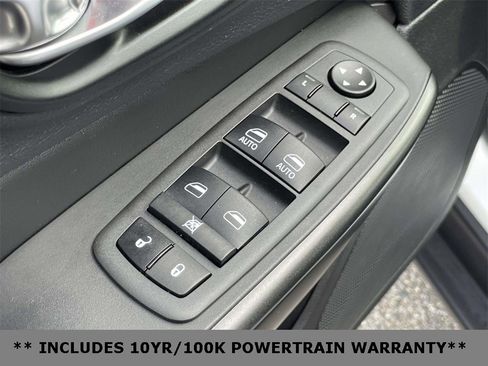 Used 2022 Jeep Cherokee Trailhawk w/ Sound & Nav Group image 17