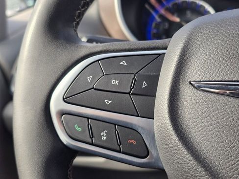 Used 2023 Chrysler Voyager LX FWD image 36