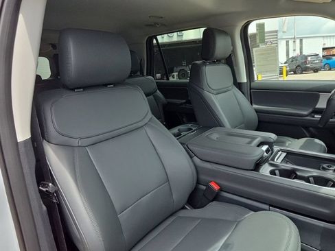New 2026 Ford Expedition Max Active AWD/4WD image 18