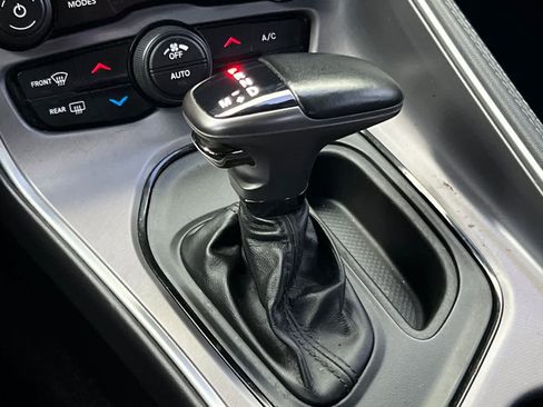 Used 2019 Dodge Challenger R/T Scat Pack image 22