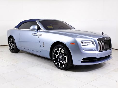 Used 2018 Rolls-Royce Dawn RWD image 41