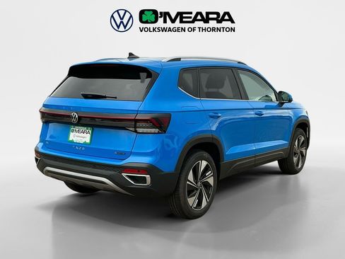 New 2025 Volkswagen Taos SE image 5