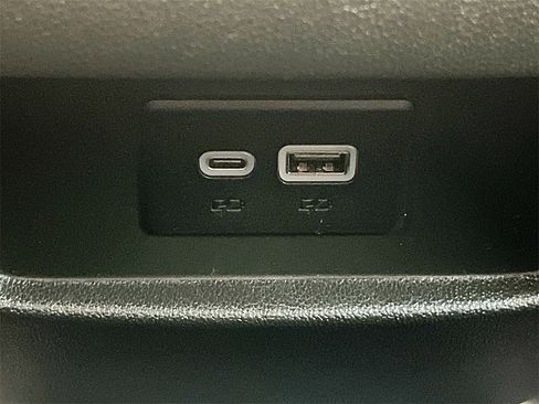 Used 2024 Cadillac XT5 Premium Luxury w/ Technology Package image 27