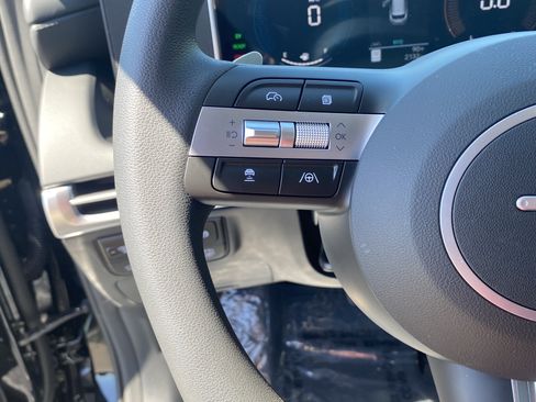 Certified 2025 Hyundai Tucson Blue AWD/4WD image 20