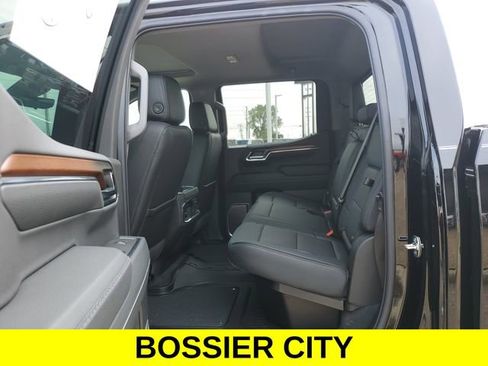 New 2026 GMC Sierra 1500 Denali w/ Denali Reserve Package image 9