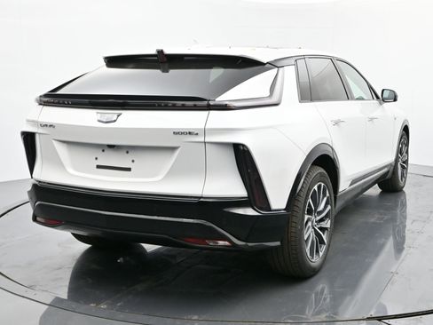 New 2025 Cadillac Lyriq Sport image 5
