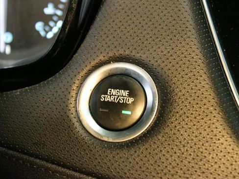 Used 2022 Cadillac XT5 Premium Luxury w/ Technology Package image 27