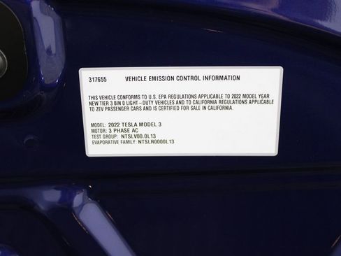 Used 2022 Tesla Model 3 Standard Range image 32