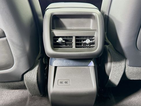 Used 2024 Cadillac Lyriq Sport image 27