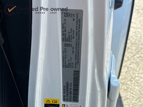 Certified 2025 Jeep Wrangler Unlimited Sahara AWD/4WD image 30