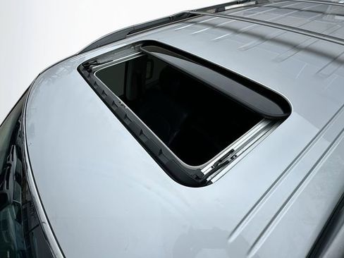 Used 2017 Nissan Armada Platinum w/ Interior Lighting Package image 24