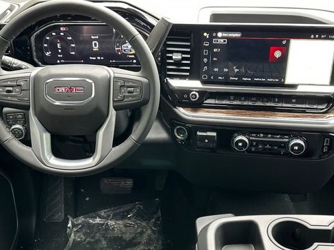 New 2026 GMC Sierra 2500 SLE w/ Preferred Package image 11