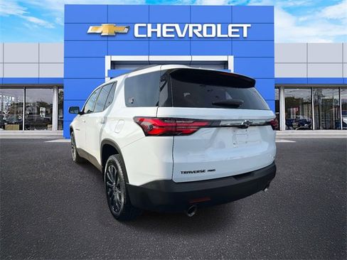 Certified 2023 Chevrolet Traverse RS image 7
