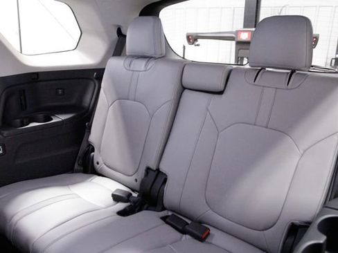 Certified 2025 Honda Pilot EX-L image 20