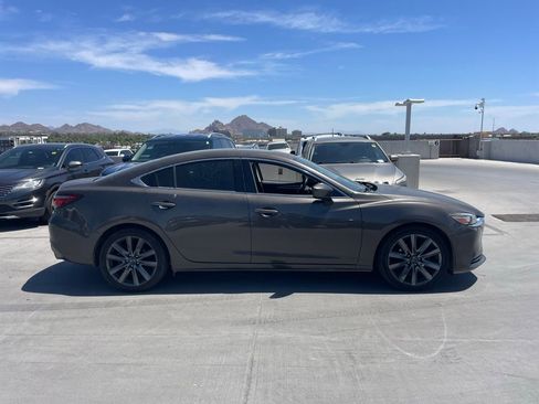 Used 2018 MAZDA MAZDA6 Touring image 2
