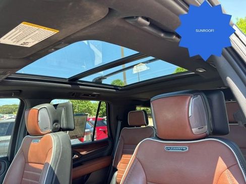 Used 2023 GMC Yukon Denali Ultimate AWD/4WD image 30