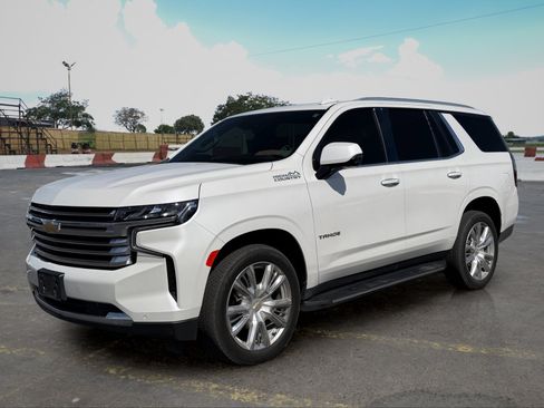 Used 2023 Chevrolet Tahoe High Country AWD/4WD image 5