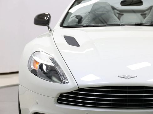 Used 2014 Aston Martin Vanquish Volante RWD image 94