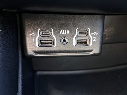 Used 2023 Dodge Durango SXT Launch Edition image 27