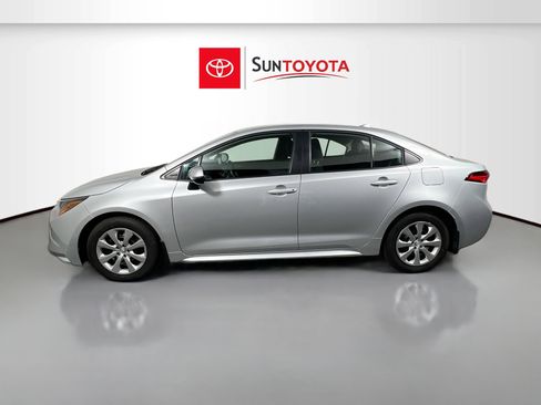 Used 2026 Toyota Corolla LE FWD image 7