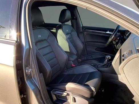 Used 2019 Volkswagen Golf R 4-Door image 7