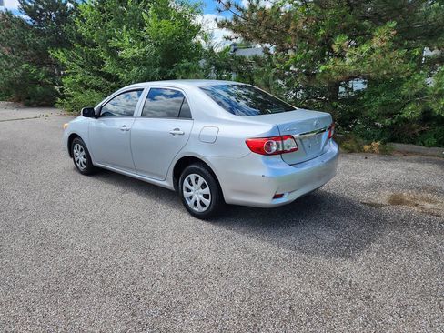 Used 2013 Toyota Corolla L FWD image 13