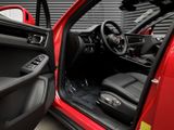 New 2025 Porsche Macan image 4