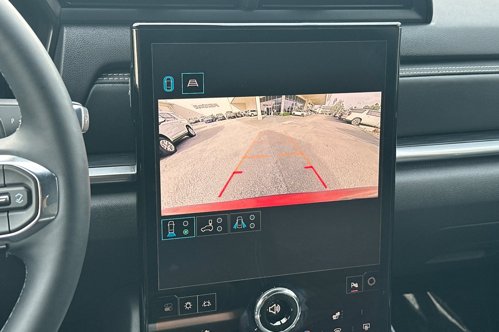 Used 2026 GMC Terrain Elevation w/ Technology Package II FWD image 25