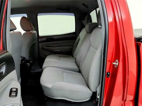 Used 2015 Toyota Tacoma 4x4 Double Cab w/ SR5 Package image 21