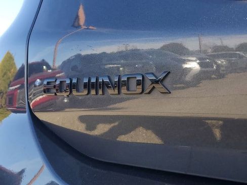 Used 2022 Chevrolet Equinox RS image 8