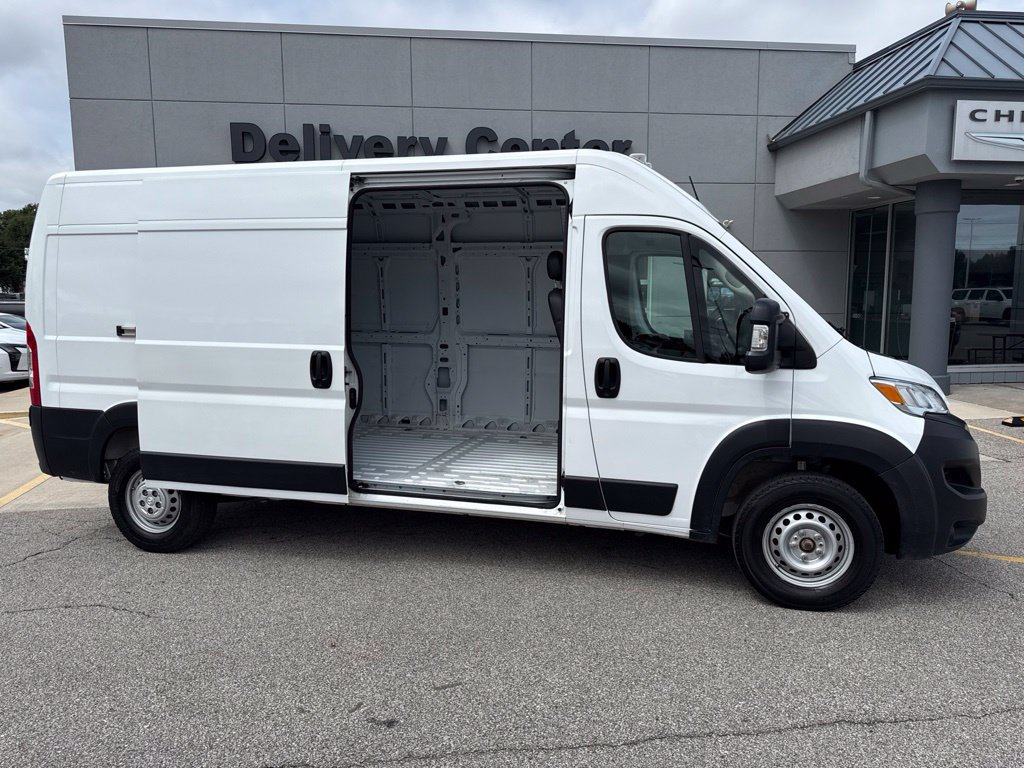 Used 2025 RAM ProMaster 2500 w/ Convenience Group FWD image 20