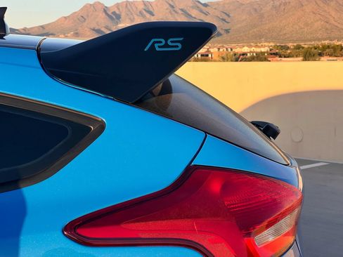 Used 2018 Ford Focus RS AWD/4WD image 8