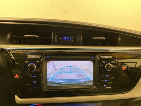 Used 2014 Toyota Corolla L image 10