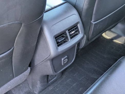 Certified 2022 GMC Terrain SLT w/ LPO, Floor Liner Package AWD/4WD image 30