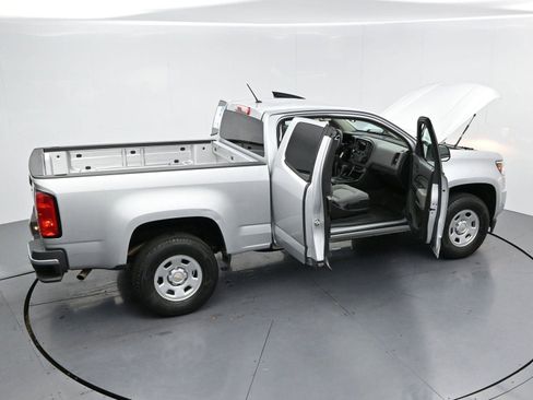 Used 2019 Chevrolet Colorado W/T RWD image 34