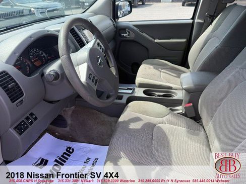 Used 2018 Nissan Frontier SV AWD/4WD image 9