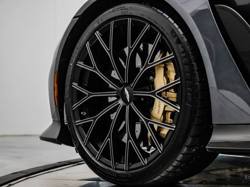 Used 2023 Aston Martin V12 Vantage RWD image 92