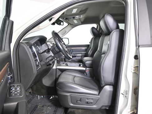 Used 2017 RAM 1500 Laramie AWD/4WD image 21
