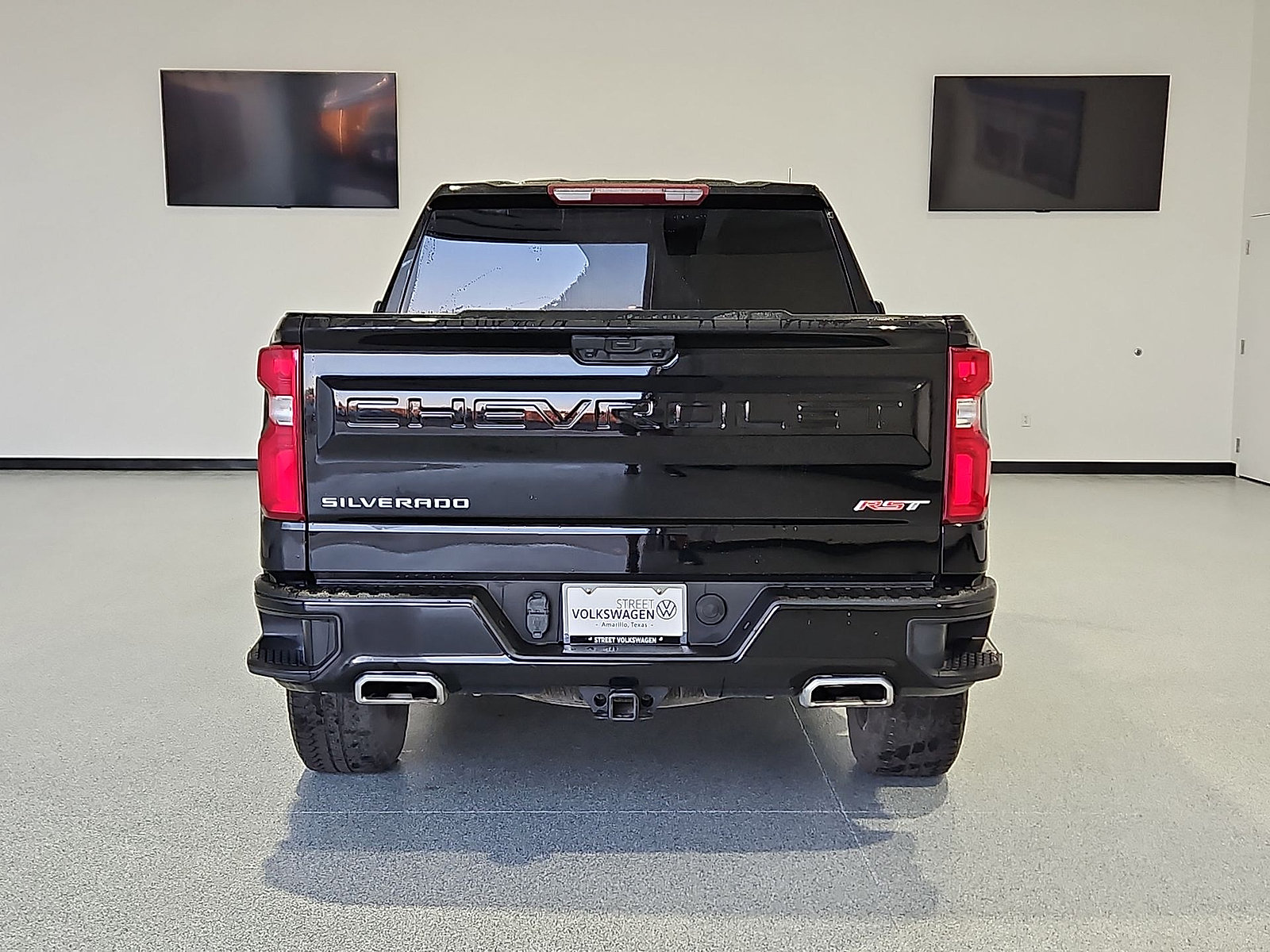 Used 2023 Chevrolet Silverado 1500 RST w/ Z71 Off-Road Package AWD/4WD image 7