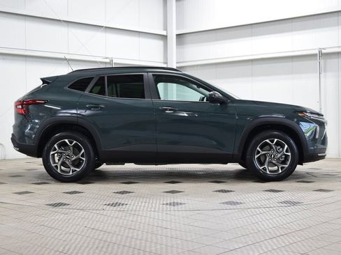 New 2026 Chevrolet Trax LT image 9