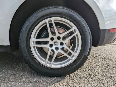 Used 2020 Porsche Macan image 51