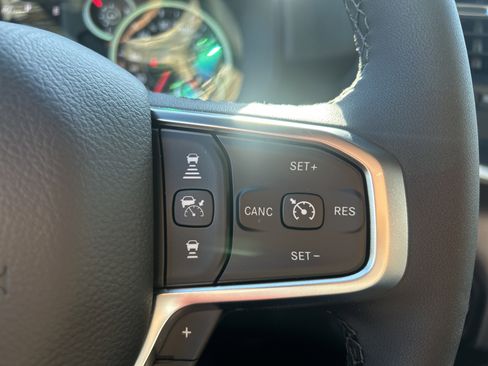 New 2026 RAM 1500 4x4 Crew Cab image 20