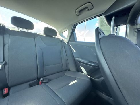 New 2025 Kia K4 LXS image 14