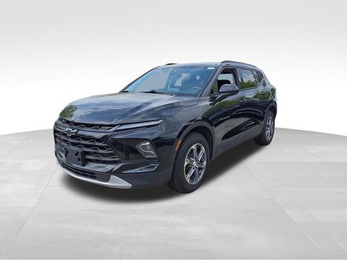 Used 2023 Chevrolet Blazer LT w/ Convenience Package AWD/4WD image 3