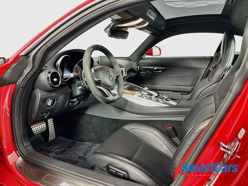 Used 2019 Mercedes-Benz AMG GT C image 9