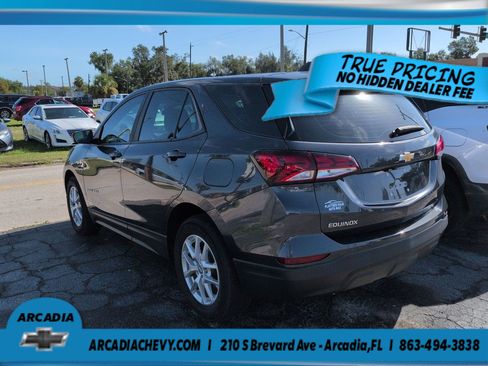 Used 2022 Chevrolet Equinox LS FWD image 5